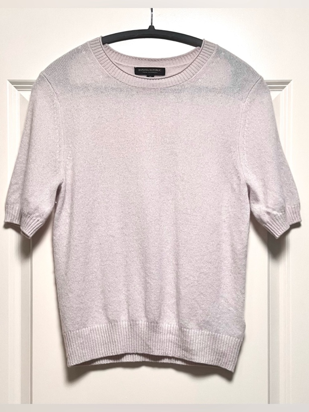Banana Republic Cashmere Short Sleeve Sweater Quiet Luxury Soft Rare Pearl M